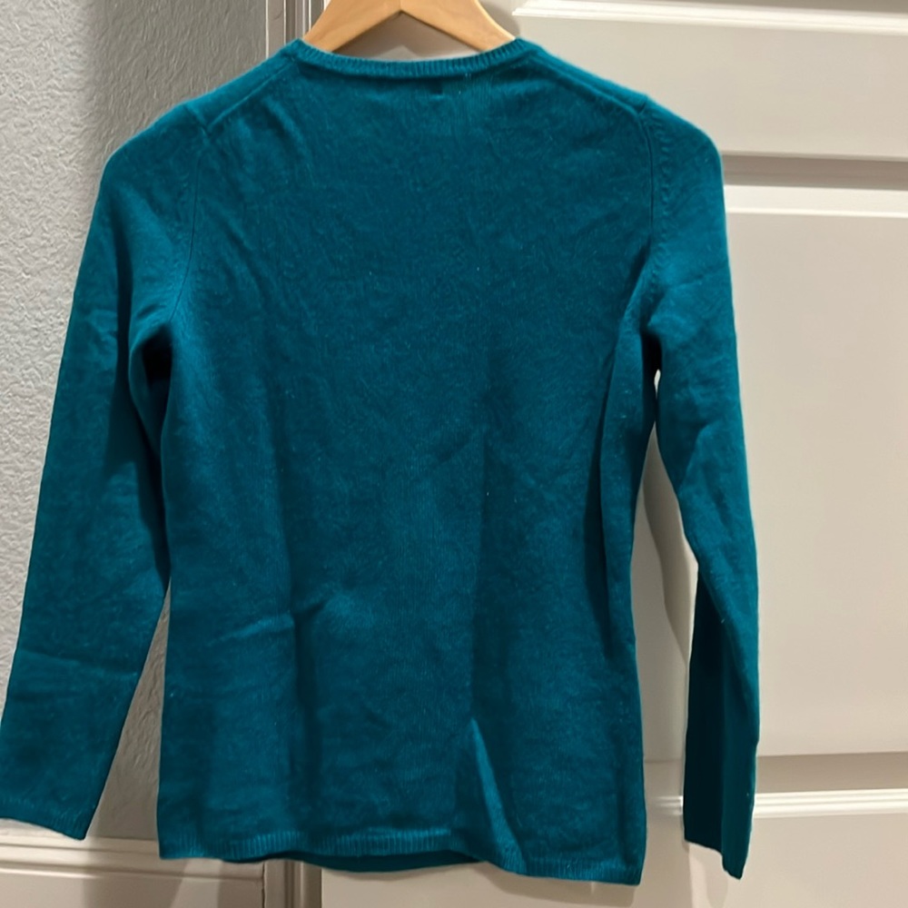 Lord & Taylor cashmere, blue green sweater, size S, great condition